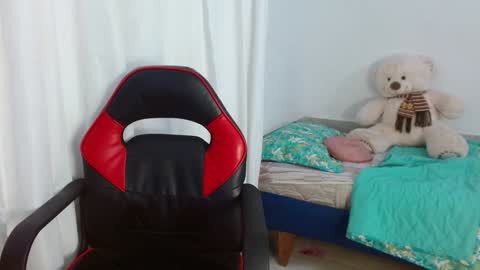 Bonnie online show from February 6, 2025, 3:27 am