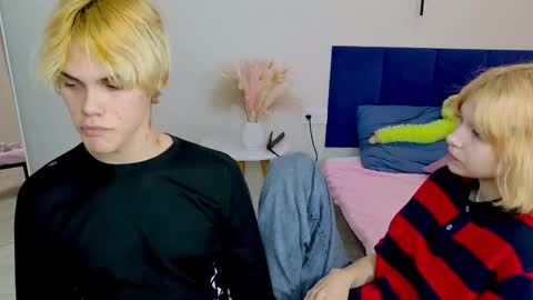 Jessy  Mark online show from September 10, 2025, 5:13 pm