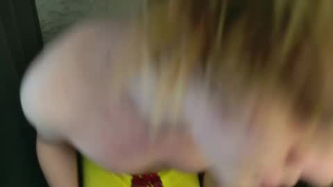 Jessy  Mark online show from April 16, 2026, 5:19 am