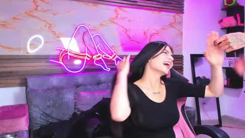 Snapshot of bonnie_bu chatting on May 3, 2026, 2:06 am becky online show from May 3, 2026, 2:06 am