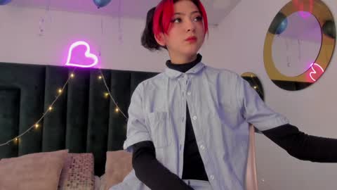 Snapshot of bonniecute_ chatting on December 8, 2024, 5:33 pm online show from December 8, 2024, 5:33 pm