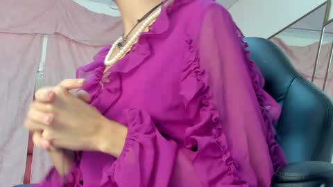 Snapshot of bonniecute_ chatting on January 12, 2025, 11:28 am online show from January 12, 2025, 11:28 am