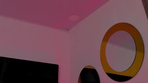 Snapshot of bonniecute_ chatting on February 5, 2025, 11:34 am online show from February 5, 2025, 11:34 am
