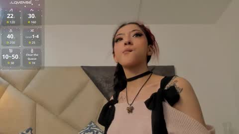 Snapshot of bonniecute_ chatting on September 27, 2025, 12:15 am online show from September 27, 2025, 12:15 am