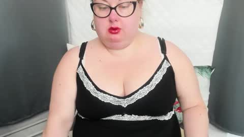 Bonnie online show from December 7, 2024, 5:04 am