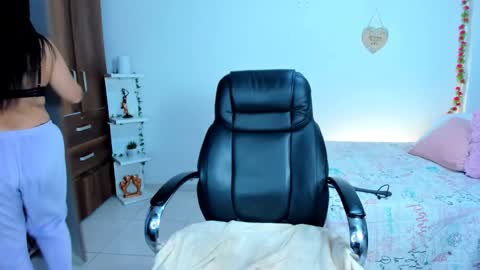 sofia  online show from February 13, 2026, 12:39 am