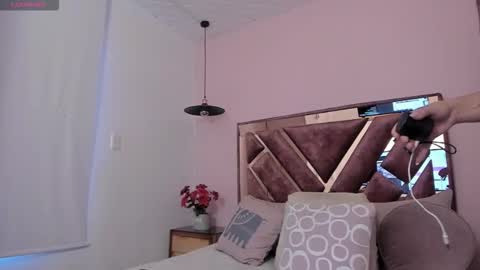 Snapshot of bonny_jones2 chatting on September 27, 2025, 7:30 pm Bonny Jones online show from September 27, 2025, 7:30 pm