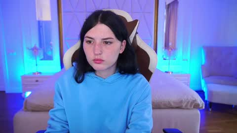 Alise online show from May 13, 2026, 8:23 am
