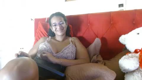 Queen Bon Vivantt online show from January 2, 2025, 1:40 pm