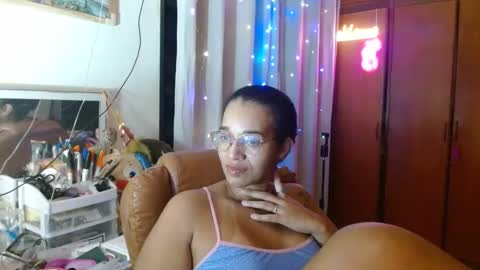 Queen Bon Vivantt online show from March 2, 2025, 5:01 am