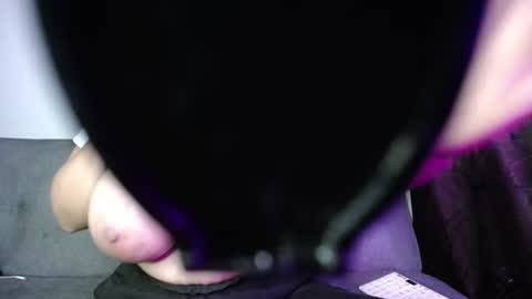 KIM     online show from February 28, 2026, 10:55 pm