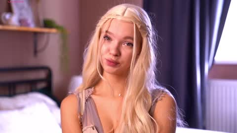 Alina online show from September 14, 2025, 8:35 am