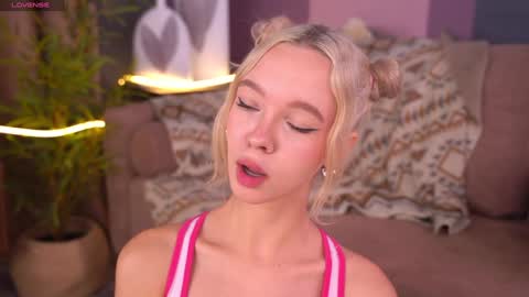 Alina online show from September 22, 2025, 8:27 am