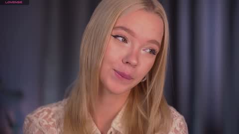 Alina online show from October 24, 2025, 7:38 am