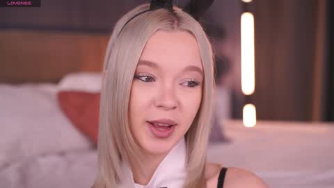 Alina online show from December 4, 2025, 7:39 am