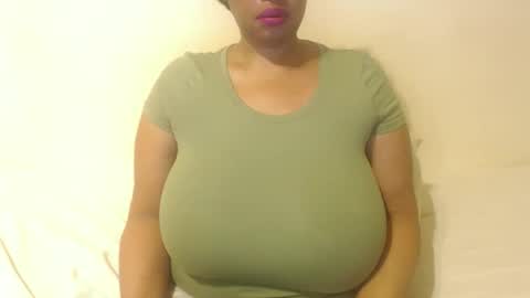 boobyqueen online show from September 10, 2025, 1:38 am