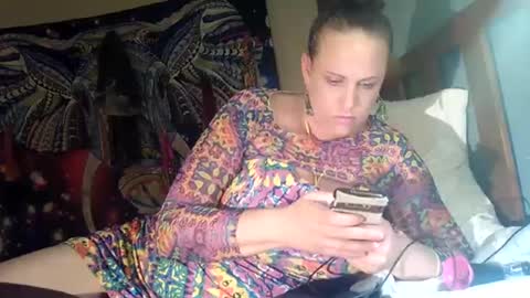 boomerxparadise online show from October 14, 2025, 3:18 am