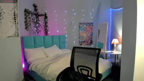 Milena online show from April 10, 2026, 3:12 am