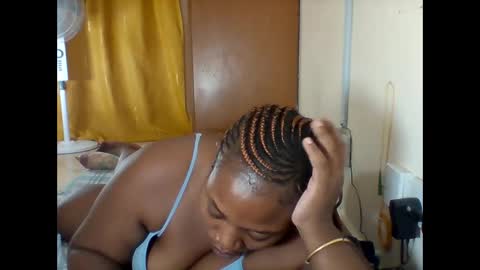 Snapshot of booty_panther chatting on January 19, 2025, 7:47 pm sandrah online show from January 19, 2025, 7:47 pm