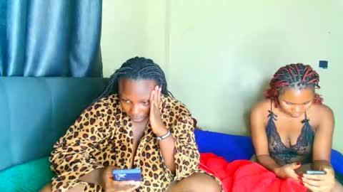 vee online show from October 12, 2025, 9:25 pm