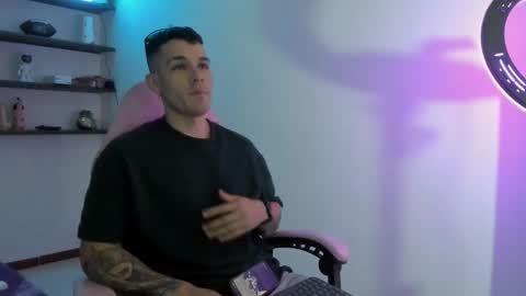 booyhott_ online show from December 19, 2025, 7:54 pm