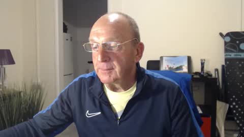 Boppy21 online show from October 8, 2025, 8:17 pm