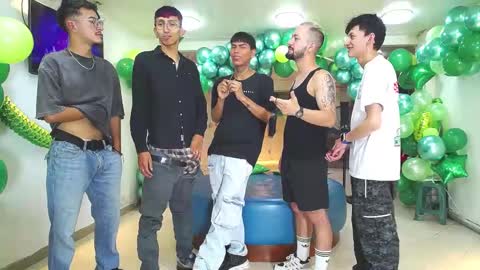 THOMAS AND DAMIAND online show from March 4, 2025, 5:11 am