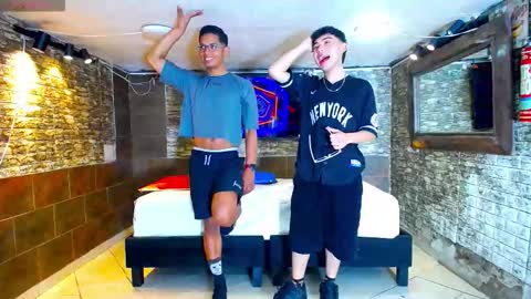 THOMAS AND DAMIAND online show from September 13, 2025, 4:18 pm