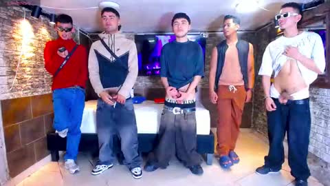 THOMAS AND DAMIAND online show from September 23, 2025, 4:48 am