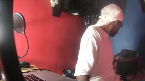 boss_playa98 online show from February 25, 2025, 12:25 am