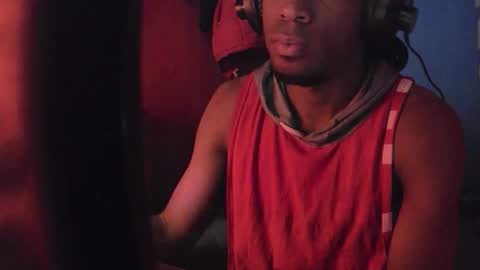 boss_playa98 online show from October 15, 2025, 8:36 am