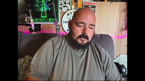 bossdeuce420 online show from April 8, 2026, 9:26 pm