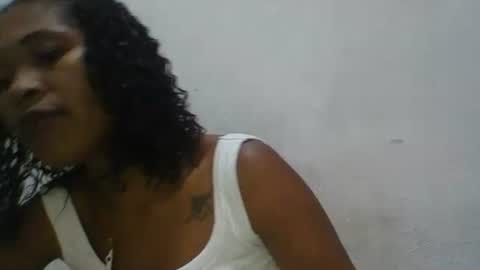 botoelia online show from December 15, 2025, 11:47 am