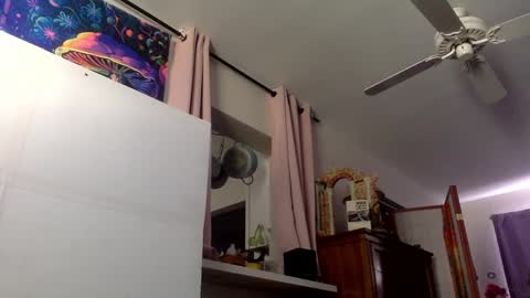 Bottomboo7 online show from January 4, 2025, 3:39 pm