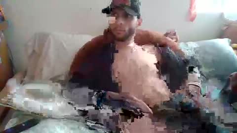 Latinoboi805 online show from February 19, 2025, 7:27 pm