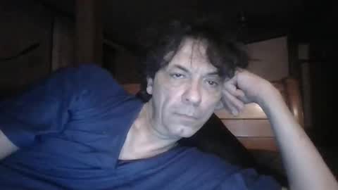 Snapshot of bottomcdforoldersc chatting on April 5, 2026, 5:04 am James online show from April 5, 2026, 5:04 am