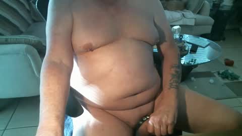 Snapshot of bottomguy33540 chatting on January 2, 2025, 9:18 pm BAM online show from January 2, 2025, 9:18 pm