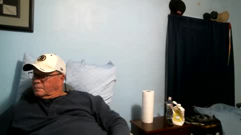 Snapshot of bottomjacki chatting on December 15, 2024, 7:31 pm Jackie online show from December 15, 2024, 7:31 pm