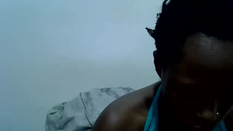 Snapshot of bouncy_vee chatting on May 26, 2026, 7:10 pm bouncy_vee online show from May 26, 2026, 7:10 pm