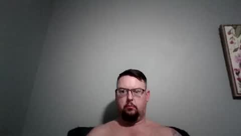 bowtieguy84 online show from February 3, 2026, 1:59 am