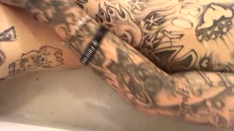 Snapshot of boxofcox188567 chatting on February 27, 2026, 10:48 am HomoThug and the Bone Collecgor online show from February 27, 2026, 10:48 am