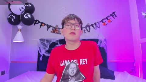 boy2boy_aheat online show from October 18, 2025, 12:17 pm