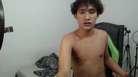 Snapshot of boy_coll chatting on April 18, 2026, 7:56 am jerry online show from April 18, 2026, 7:56 am