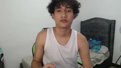 Snapshot of boy_coll chatting on May 7, 2026, 8:09 am jerry online show from May 7, 2026, 8:09 am
