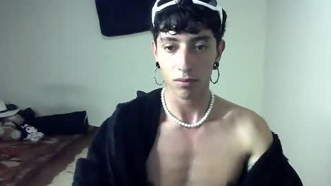 Boy Astro online show from February 3, 2025, 11:47 pm