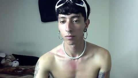 Boy Astro online show from February 4, 2025, 11:38 pm