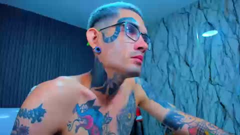 boy_tatto77 online show from January 8, 2026, 6:10 pm