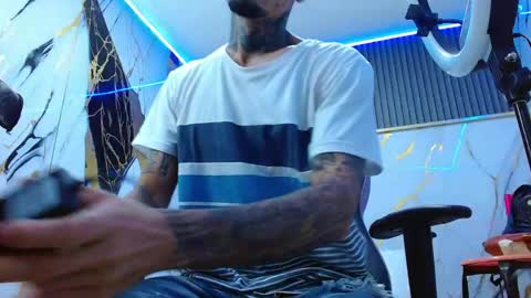 Snapshot of boy_tatto77 chatting on April 27, 2026, 12:03 pm boy_tatto77 online show from April 27, 2026, 12:03 pm