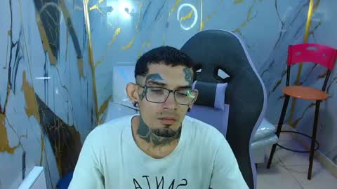 Snapshot of boy_tatto77 chatting on May 14, 2026, 11:28 am boy_tatto77 online show from May 14, 2026, 11:28 am