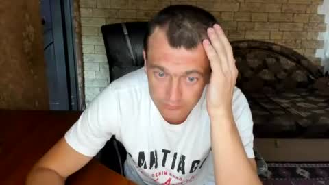 Snapshot of boyapollon chatting on July 17, 2026, 4:12 pm BoyApollon online show from July 17, 2026, 4:12 pm
